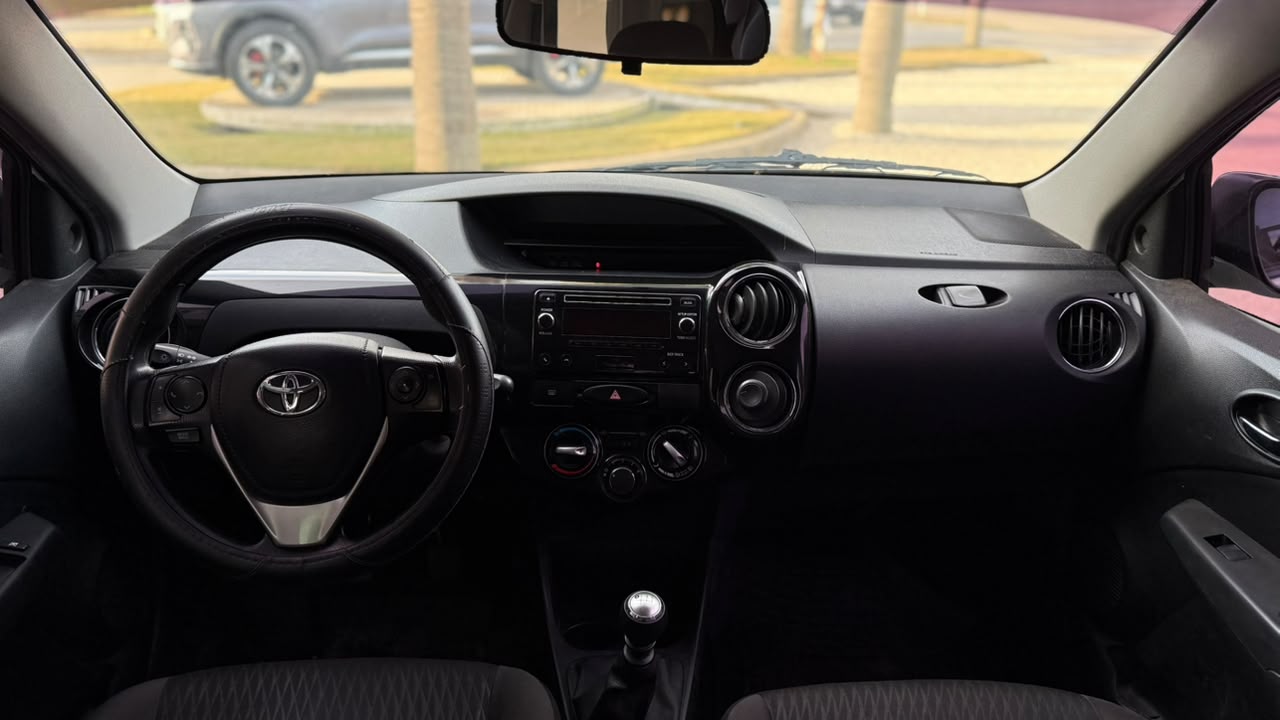 TOYOTA - ETIOS   XLS  1.5 - MANUAL  - 2019